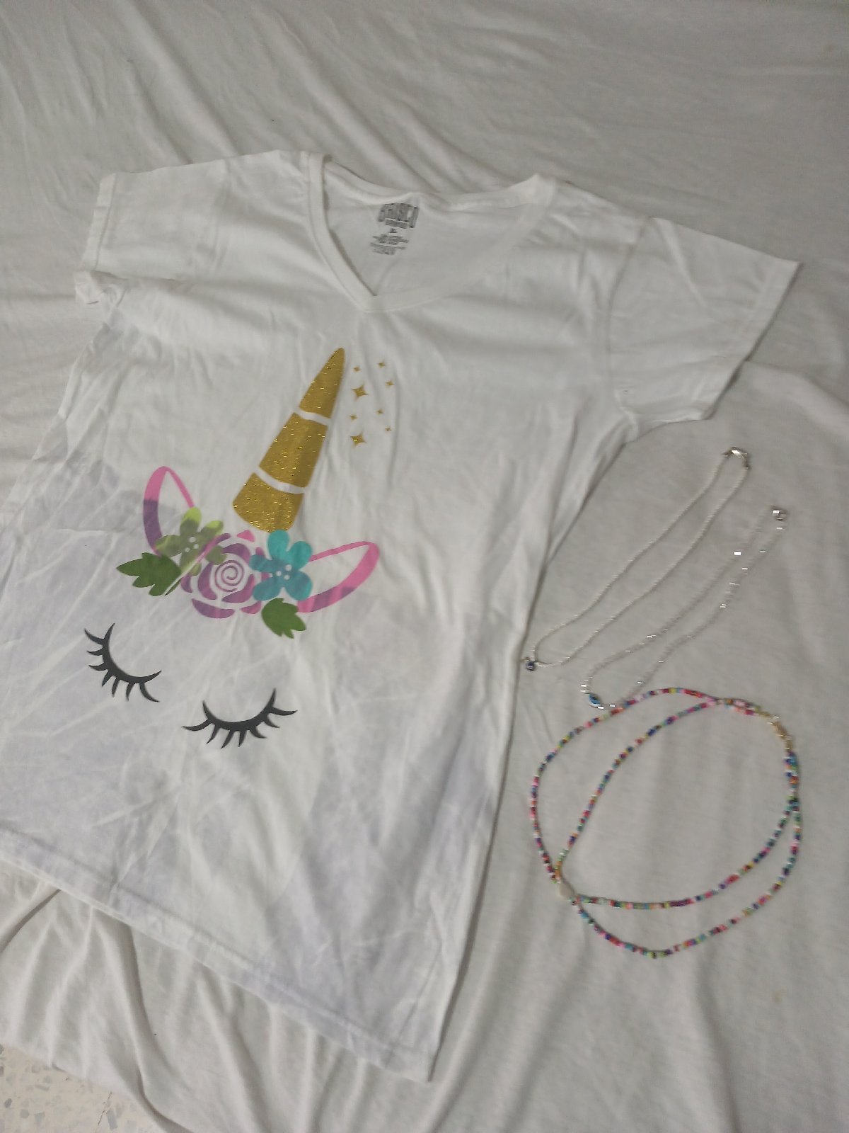 Pull 100%citton avec des colliers
