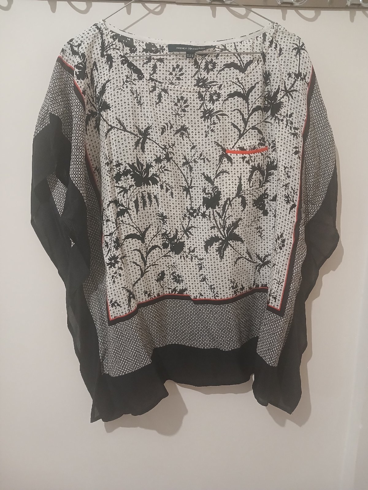 Chrmise style poncho