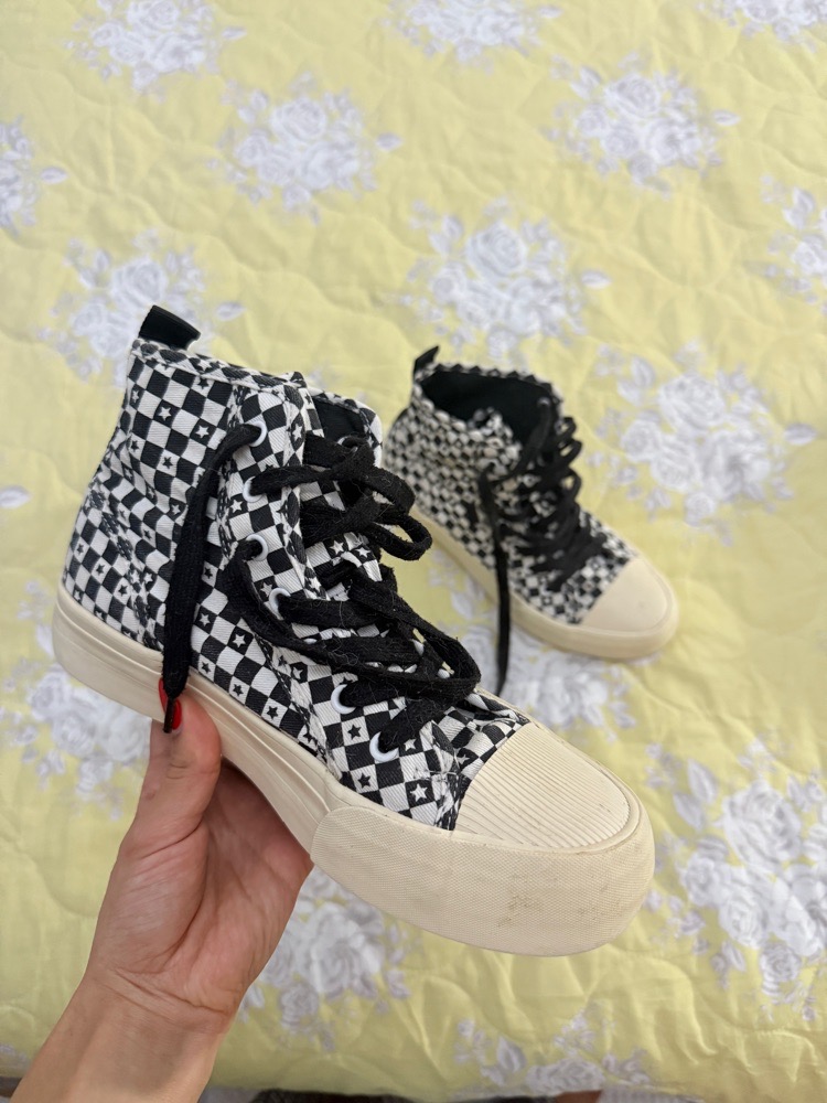 Converse Zara 😍
