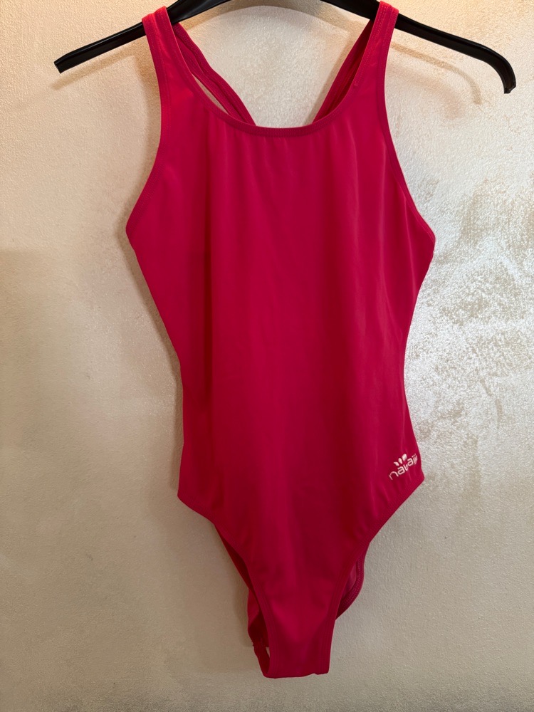 Maillot de couleur rose