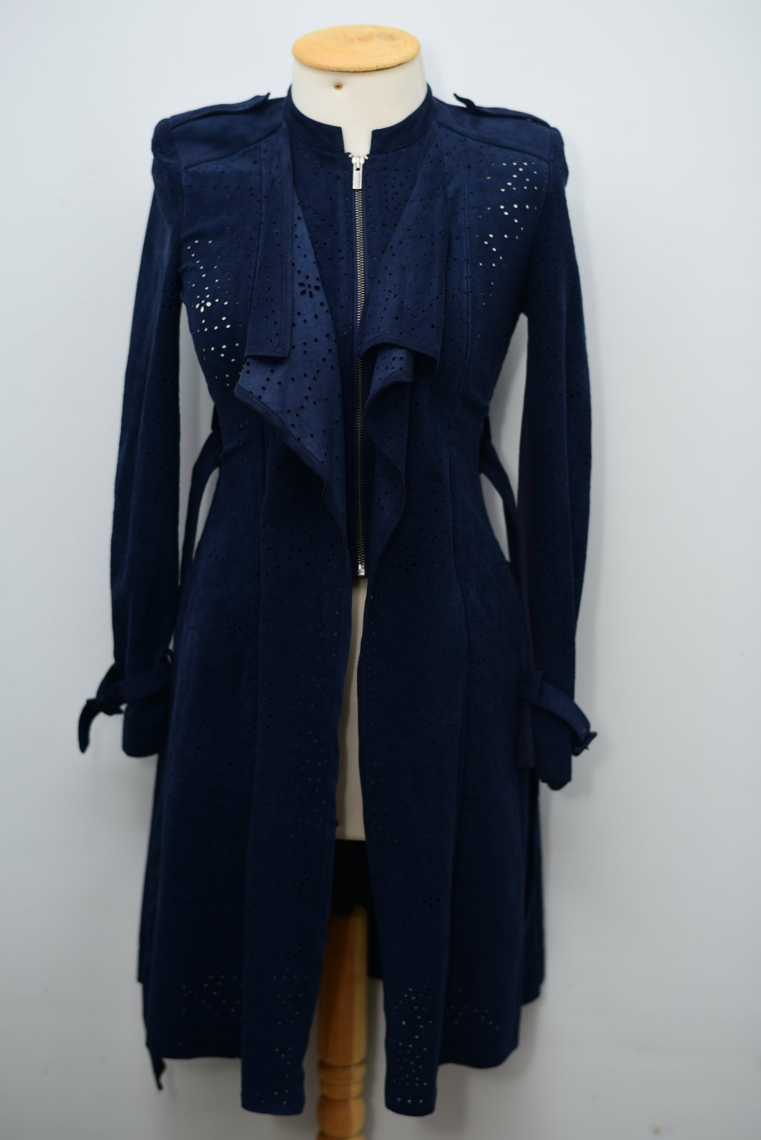 Bcbg maxazaria