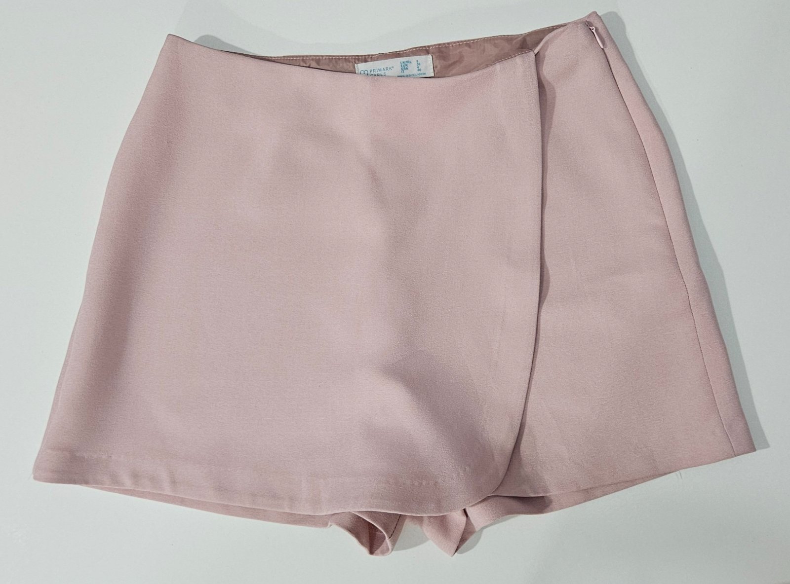 Jupe-short rose clair taille 36