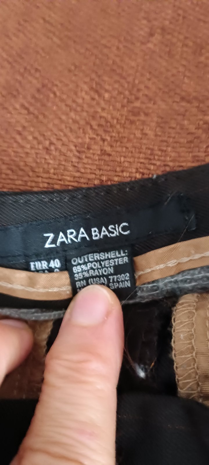 Pantalon marron foncé avec rayures de la marque Zara taille 40 mais ylabbes 38