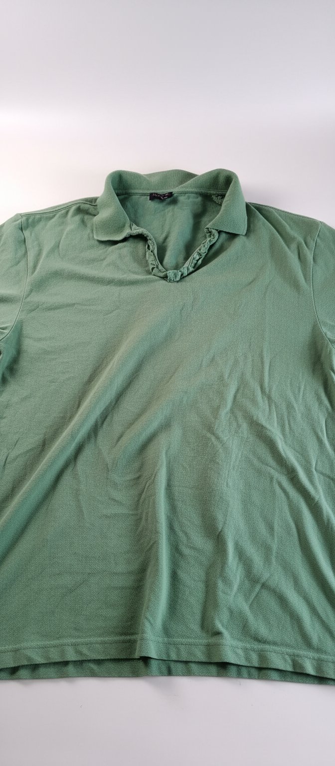 Un joli pull taille m de la marque talbots made in indoniesia 