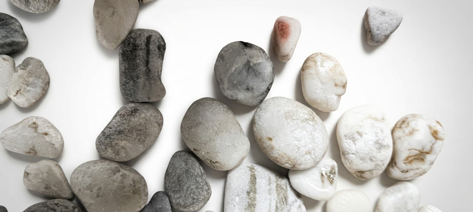 Des pierres précieuses naturelles de la plage 