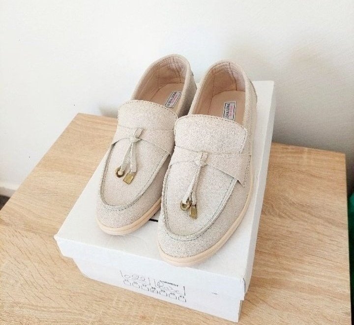 Loafers 