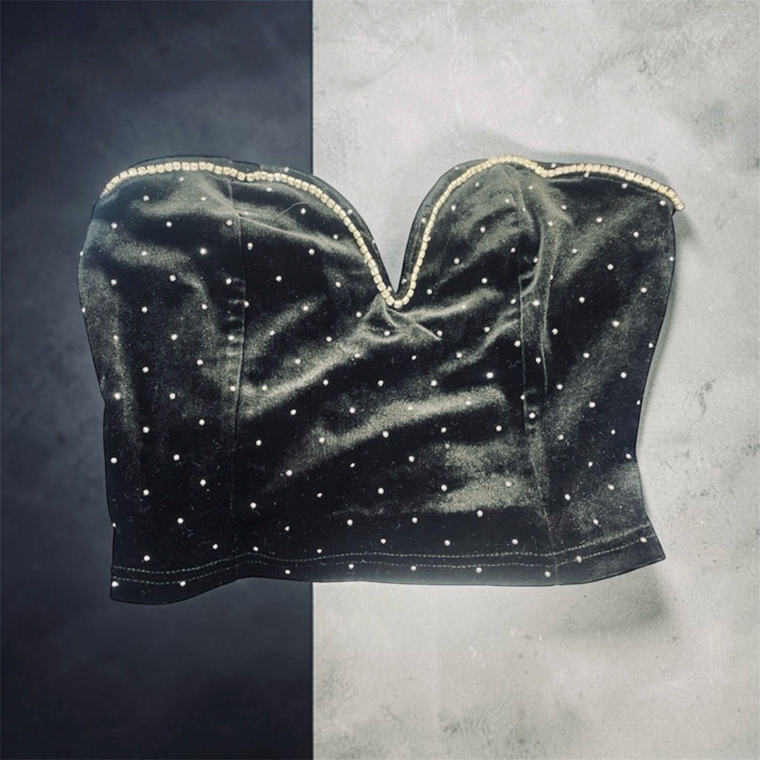 ✨ Crop Top Noir en Velours ✨