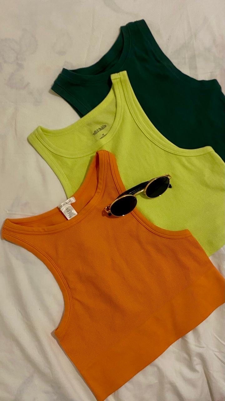 3 crop top 
