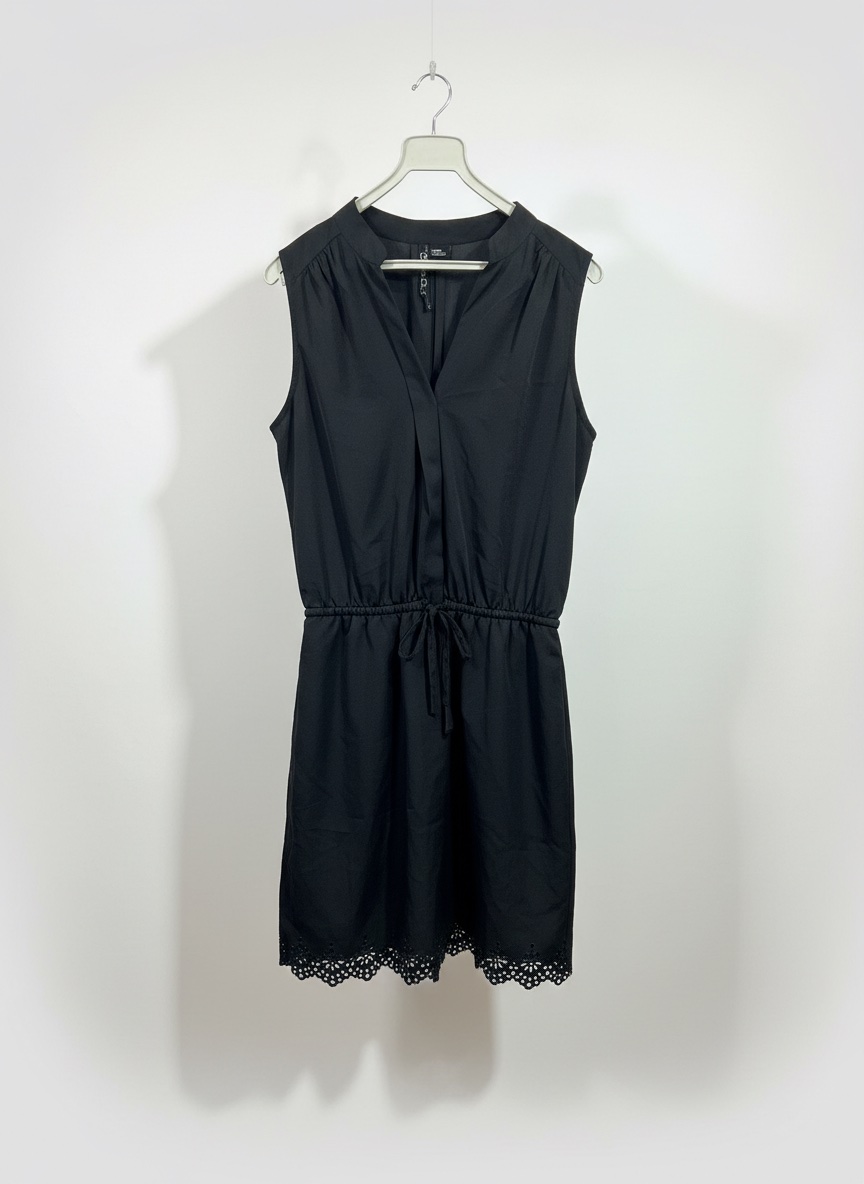 Robe noir élégante et chic