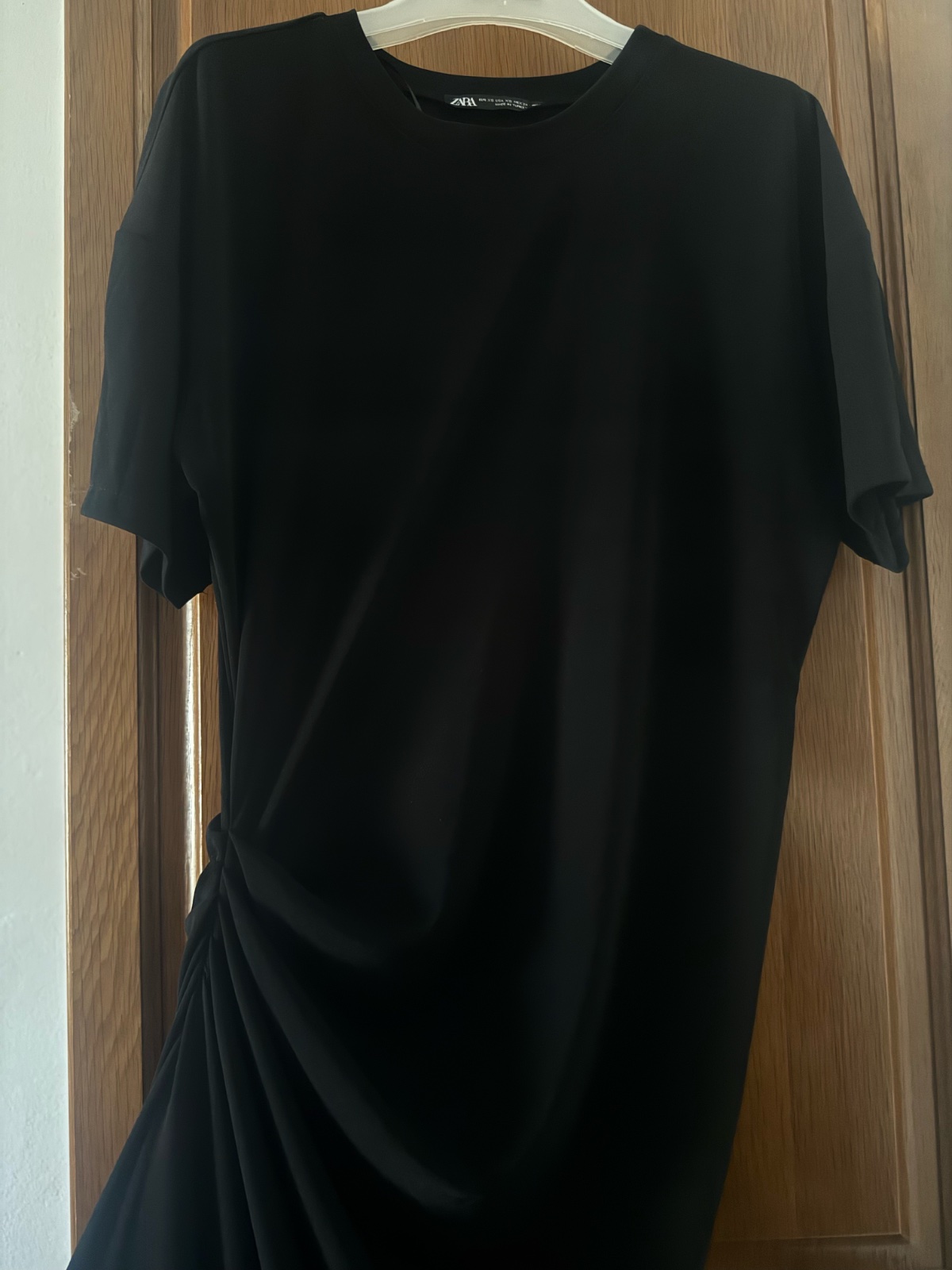 Robe ZARA noir ajuste a cote taille xs s