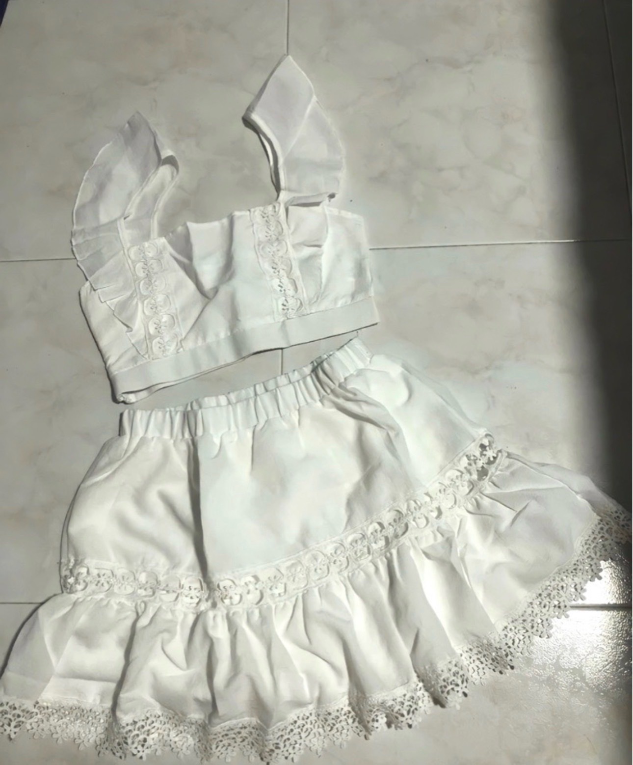 Ensemble blanc