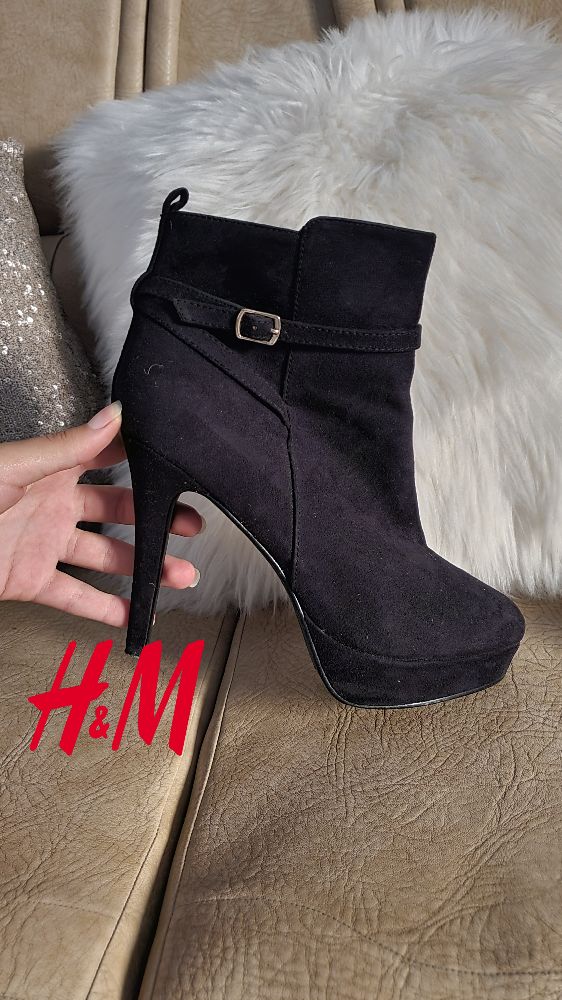 bottines h&m à talon porté une seule fois ❤️