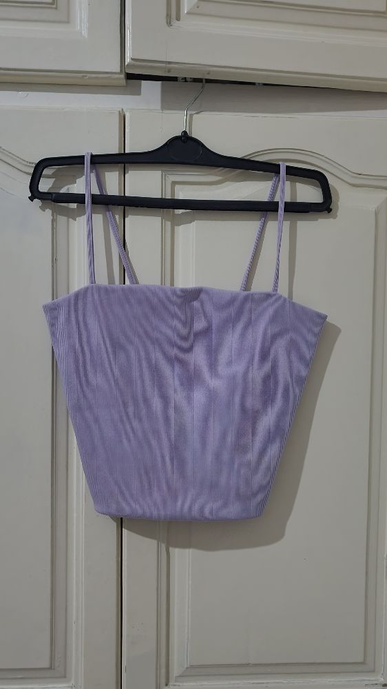 Pull lila jamais porté 