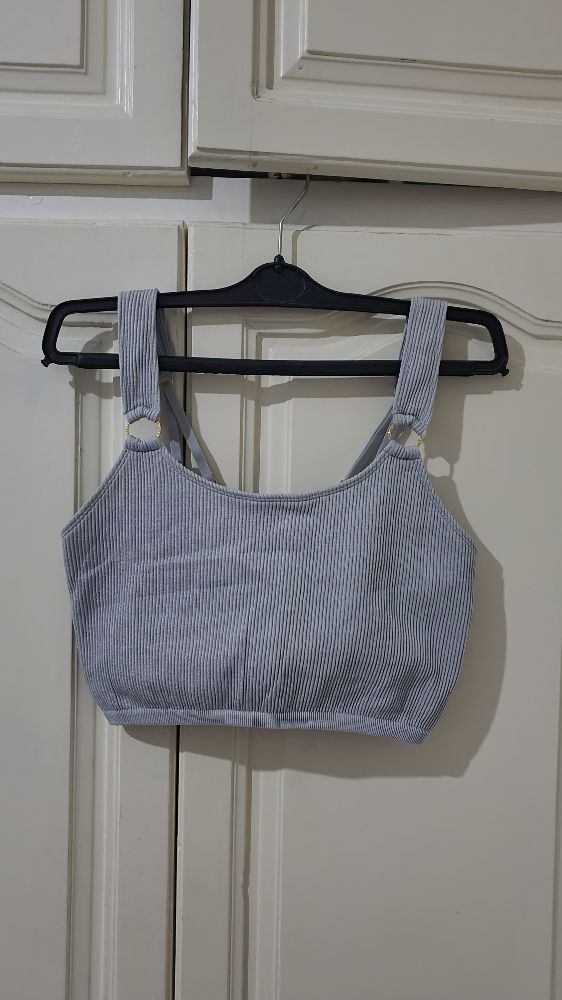 Crop top avec bretelles ajustables 