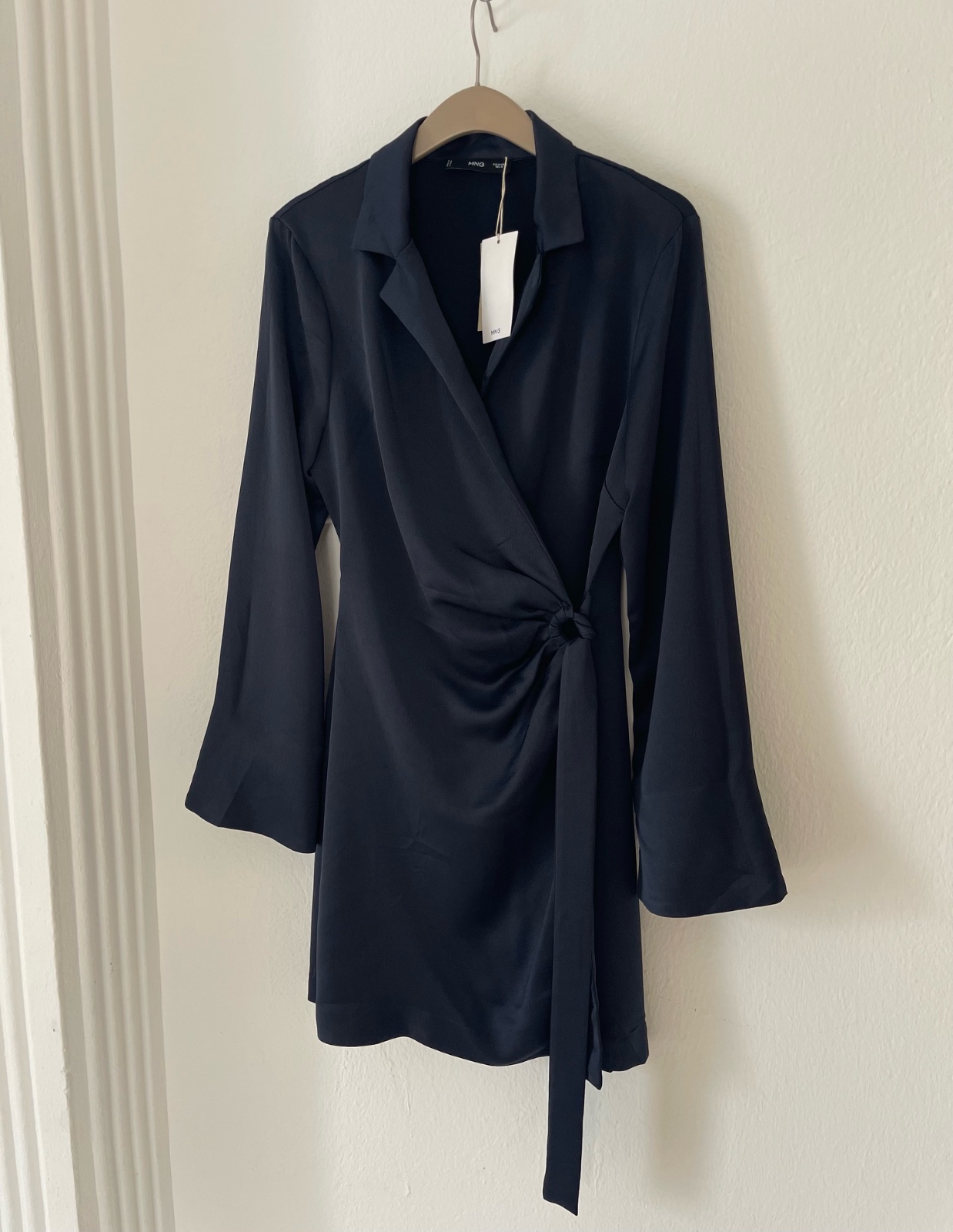 Robe satin mango neuve avec étiquette 
