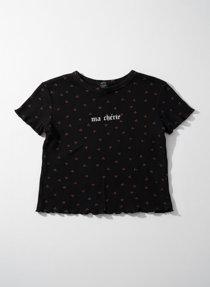 Tshirt noir bershka(prix negociable)