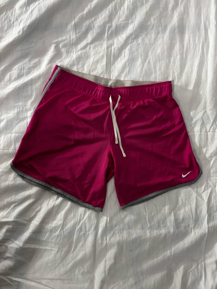 Short nike rose