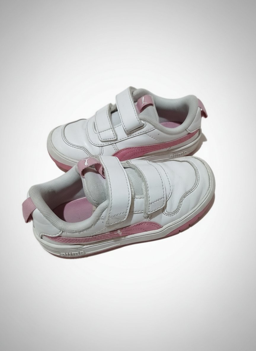 Puma pour fille pointure 26 
