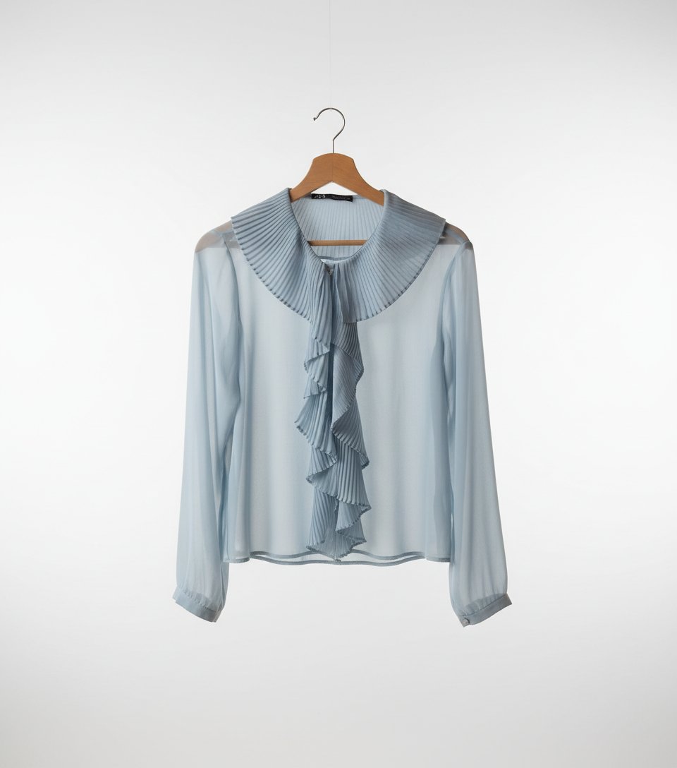 Chemise Neuve bleu ciel ZARA la taille XS/S