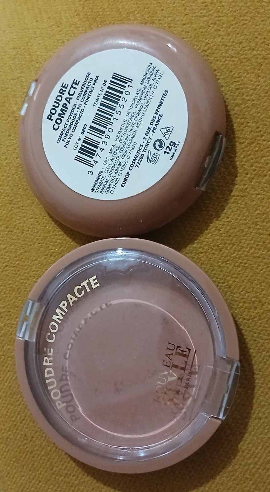 Poudre compacte importé référence 04