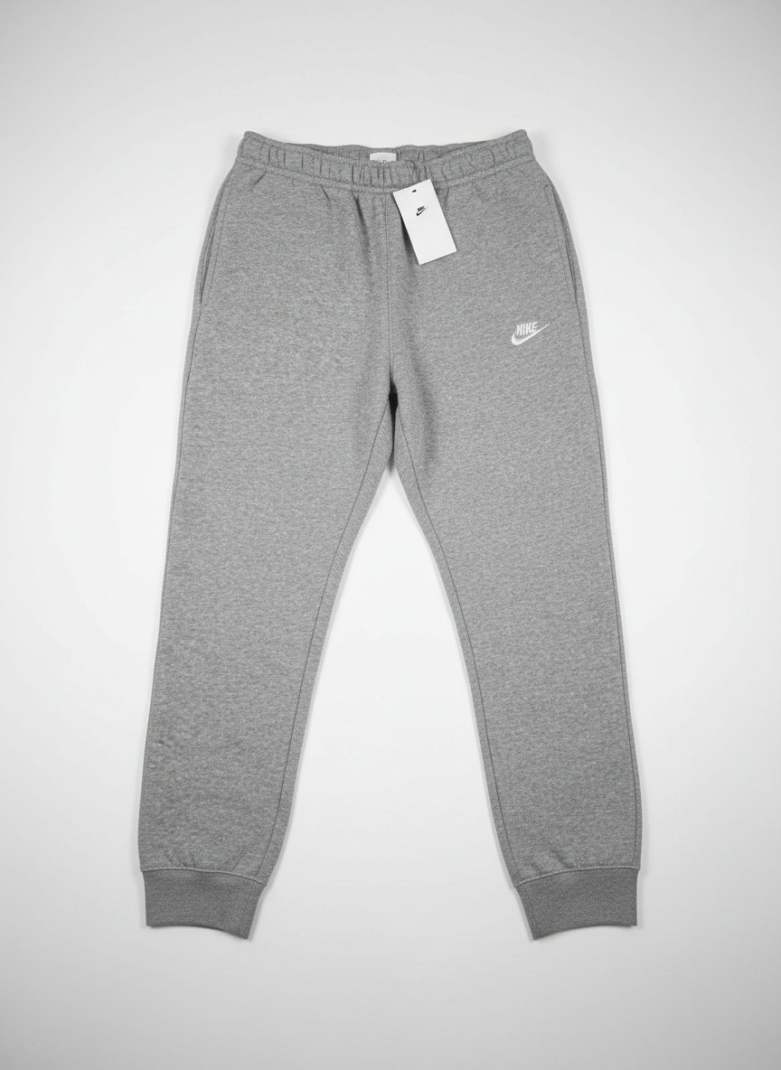 Un joli jogging Nike original Neuf la taille M 