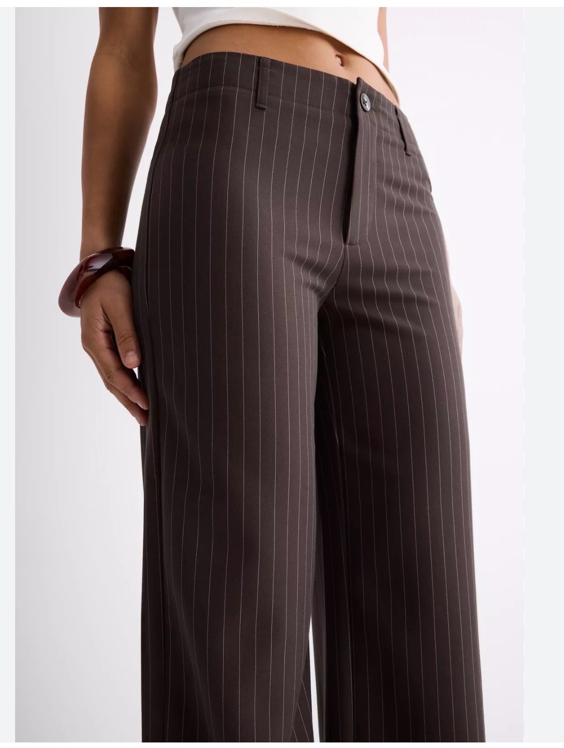 Pantalon marron a rayures