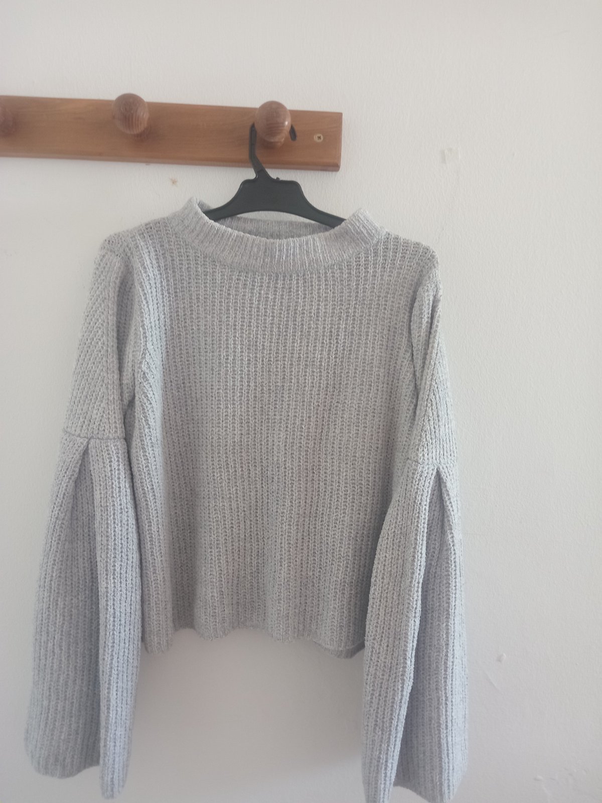 Pull gris neuf 15 dt