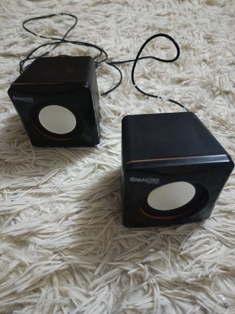 Haut-parleurs MAESTRO pour ordinateur – petits et pratiques
