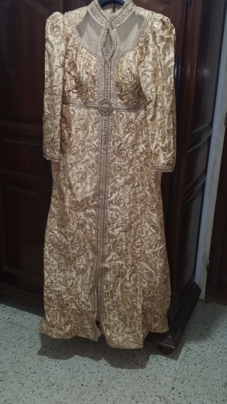 Caftan en tres bonne etat