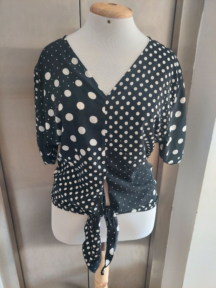 pull chic différents forme de pois taille S