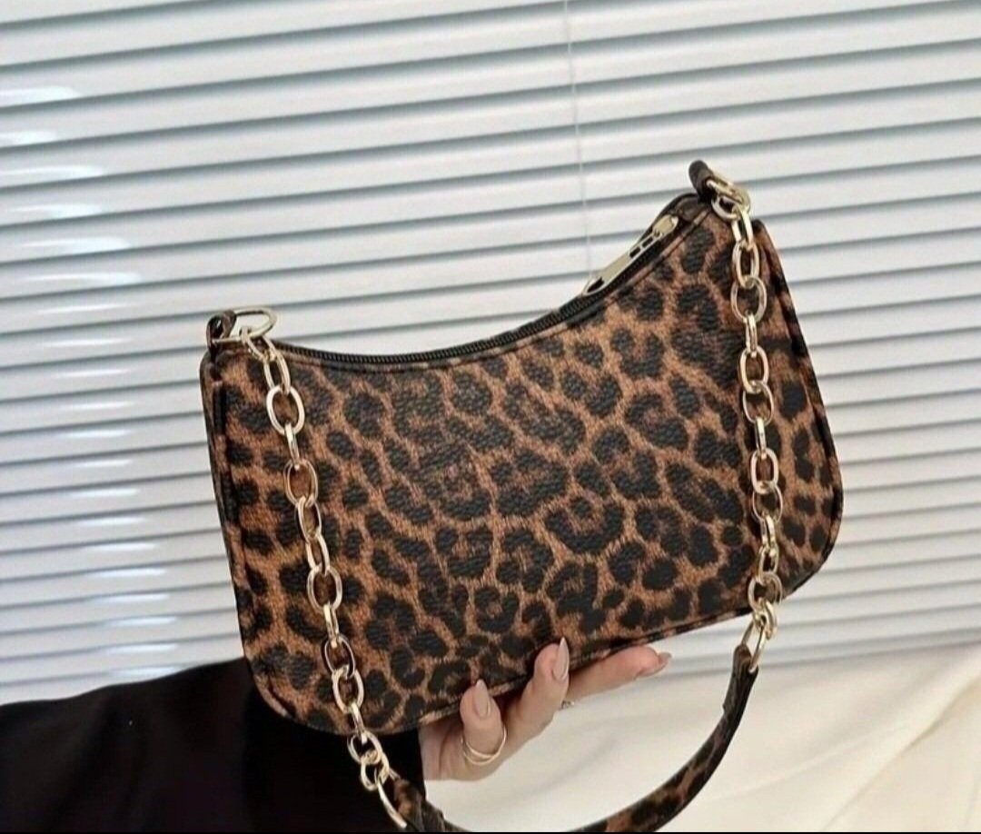 Subliiiiime ❤️❤️❤️❤️❤️sac à main croissant à anse doré imprimé léopard🐆 neuuuf 