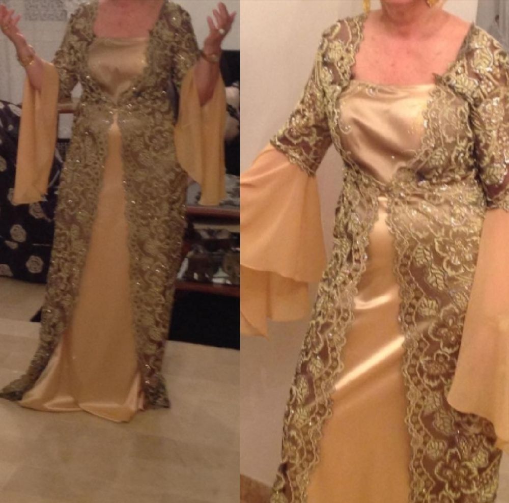 Subliiiiime ❤️ ❤️ ❤️ ❤️ robe de soirée longue chic satinée en dentelles et strasses or brillant avec son écharpe en mousseline  comme les manches de la marque ELISS importée taille 44 comme neuve 