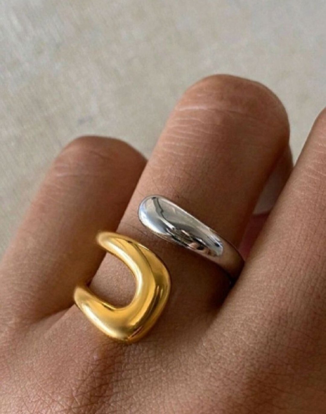 Subliiiiime❤️❤️❤️❤️❤️❤️ bague asymétrique bicolore doré et argent en acier inoxydable fashion neuuuf 