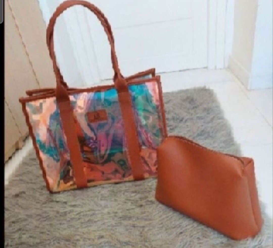 Subliiiiime❤️❤️❤️❤️ grand sac de plage miroitès avec pochette fashion jamais utilisé 