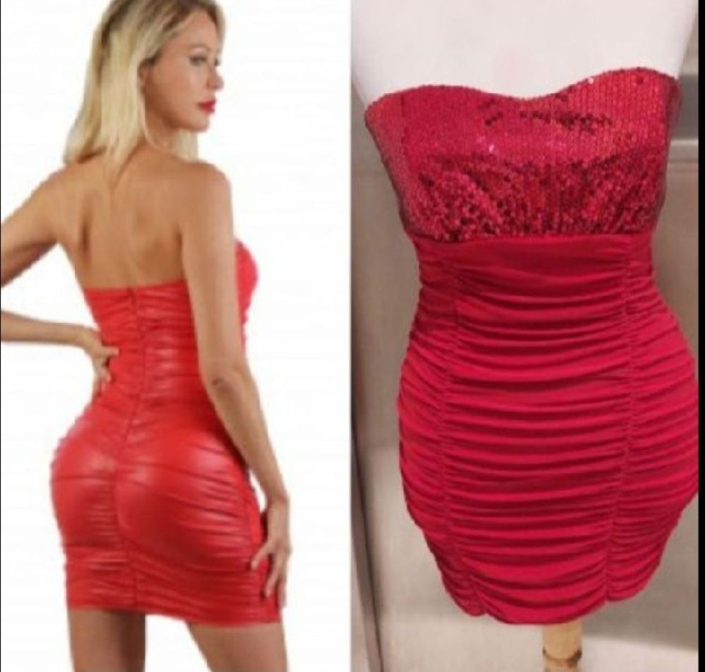 Subliiiiime ❤️ ❤️ ❤️ ❤️ robe drapée moulante poitrine en sequins rouge taille 40/42