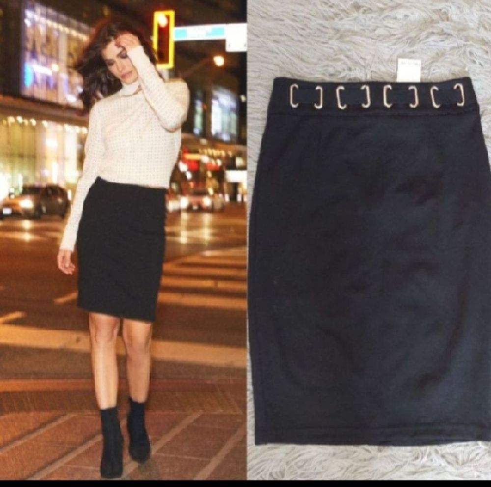 Subliiiiime ❤️ ❤️ ❤️ ❤️ jupe crayon taille haute à détails métallique doré taille 36 neuve avec étiquette 🏷 