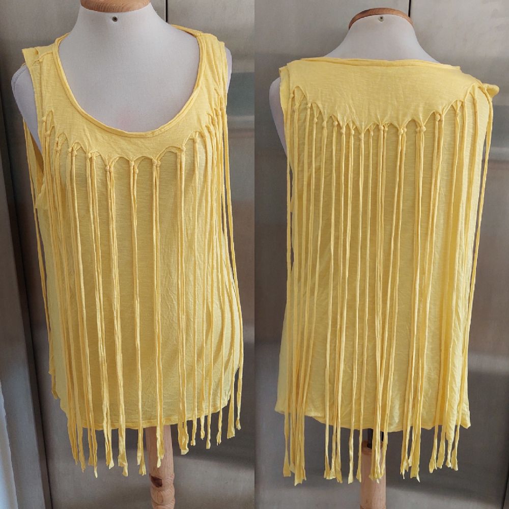 pull oversize fashion avec bandelettes tissu  100% Rayon taille 42/44