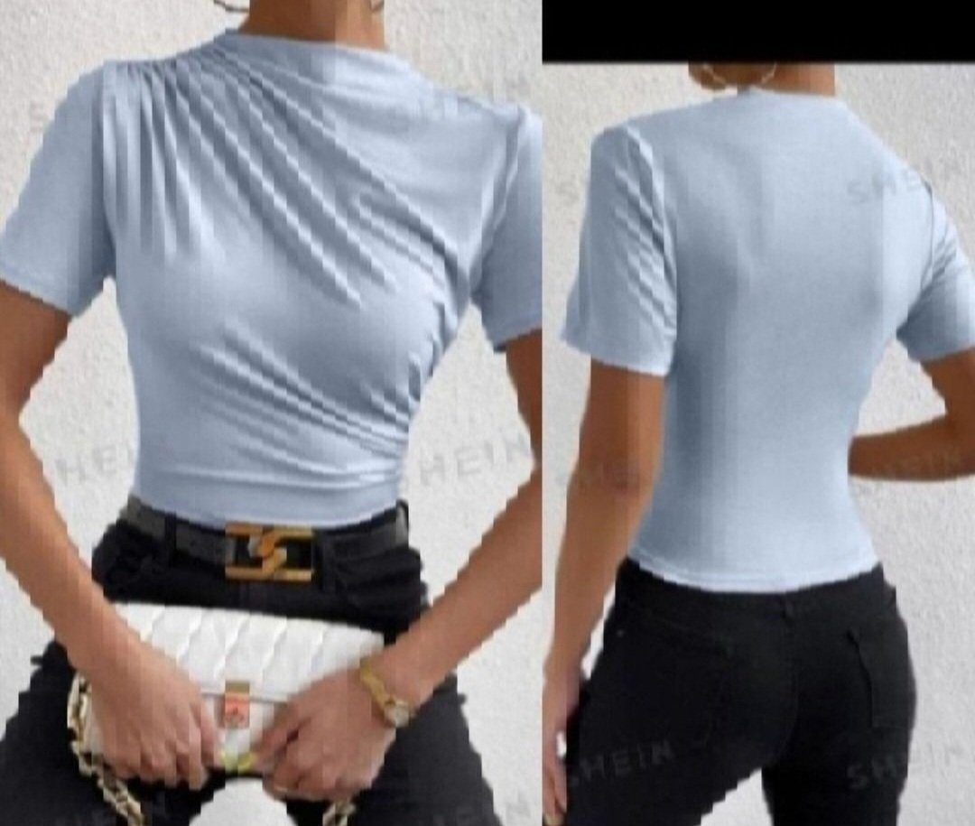 Subliiiiime❤️❤️❤️❤️❤️ pull drapée fashion nouvelle collection de SHEIN couleur bleu ciel taille 38 neuuuf 