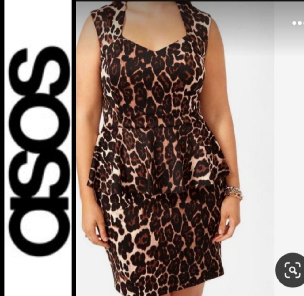 Subliiiiime ❤️ ❤️ ❤️ robe à volant léopard 🐆 de la marque ASOS taille 38 neuve avec étiquette 🏷 
