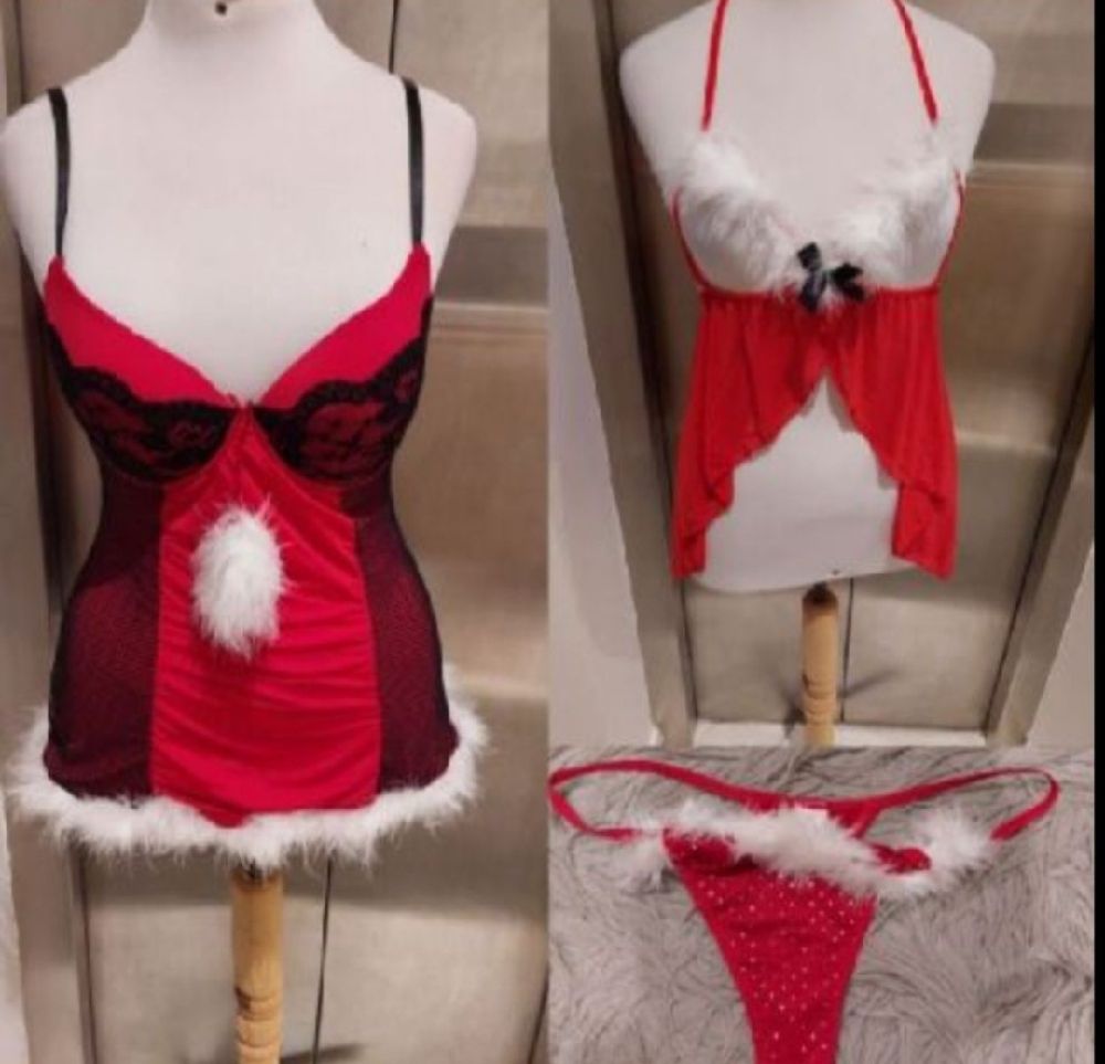 Subliiiiime ❤️ ❤️ ❤️ ❤️ 2 nuisettes  fashion et un string comme cadeau 🎁 