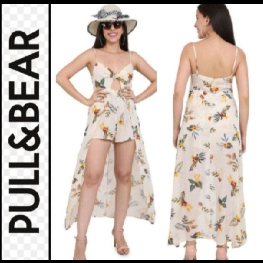 Subliiiiime ❤️❤️❤️combishort nouvelle collection de Pull&bear taille 38 neuve avec étiquette🏷 importé de PARIS 