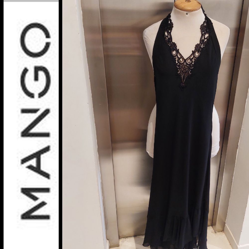 Subliiiiime ❤️ ❤️ ❤️ robe longue à détails en dentelles dos nu noire comme neuve en mousseline de MANGO taille 34