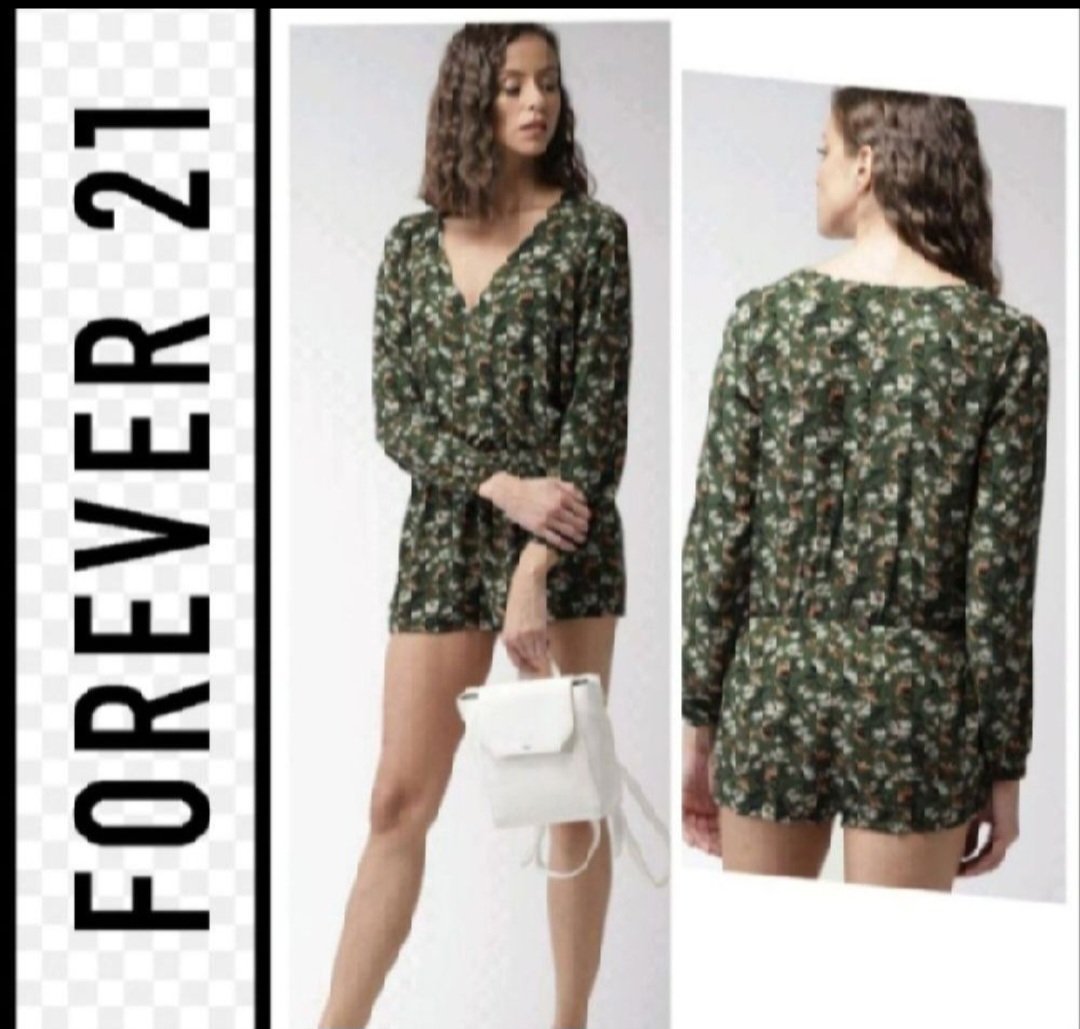 Subliiiiime❤️❤️❤️❤️❤️ combishort de FOREVER21 taille 36