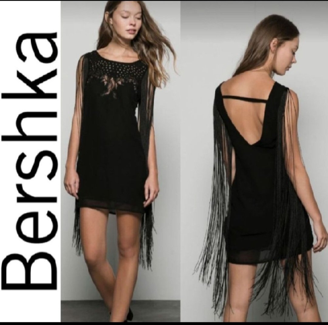 Subliiiiime ❤️❤️❤️❤️robe manches en franges fashion de BERSHKA taille 38 