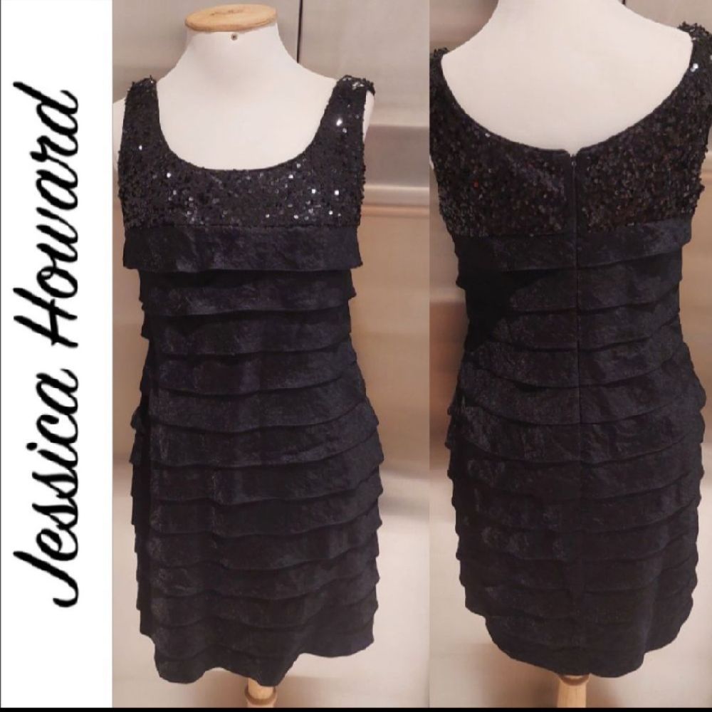 Subliiiiime ❤️ ❤️ ❤️ ❤️ robe de soirée avec strasses brillants de 42/44