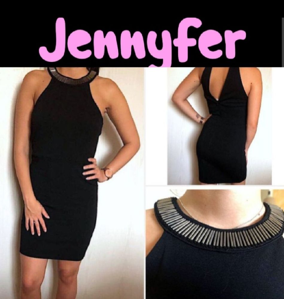 Subliiiiime ❤️ ❤️ ❤️ robe noire à col en cristaux bâtonnets de JENNYFER taille 36