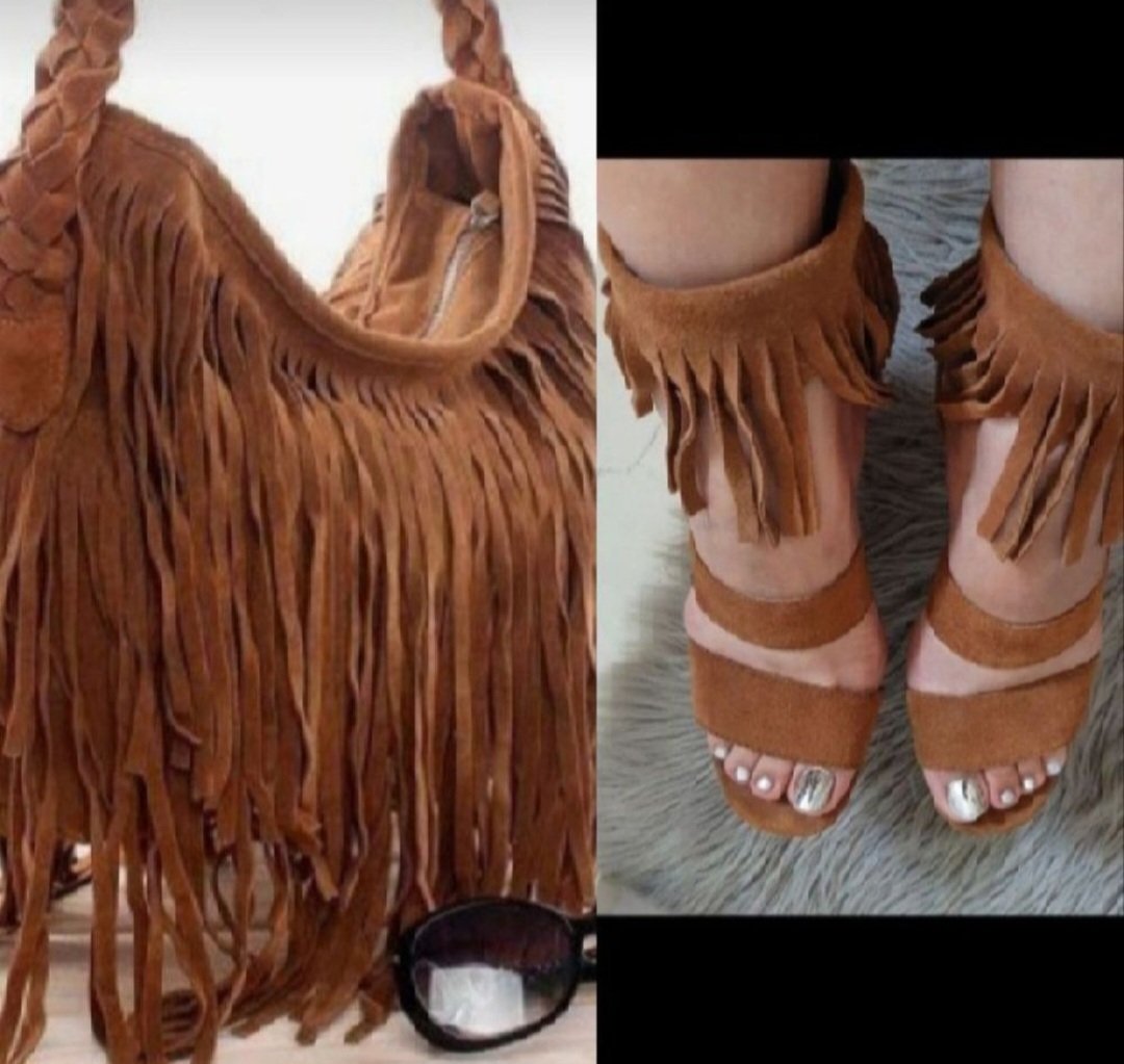 Subliiiiime ❤️❤️❤️❤️lot de 2 articles en daim sandale à talon avec franges de STEVE MADDEN très souple et confortable pointure 38  et ❤️un sac à main 👜à franges comme neuf 