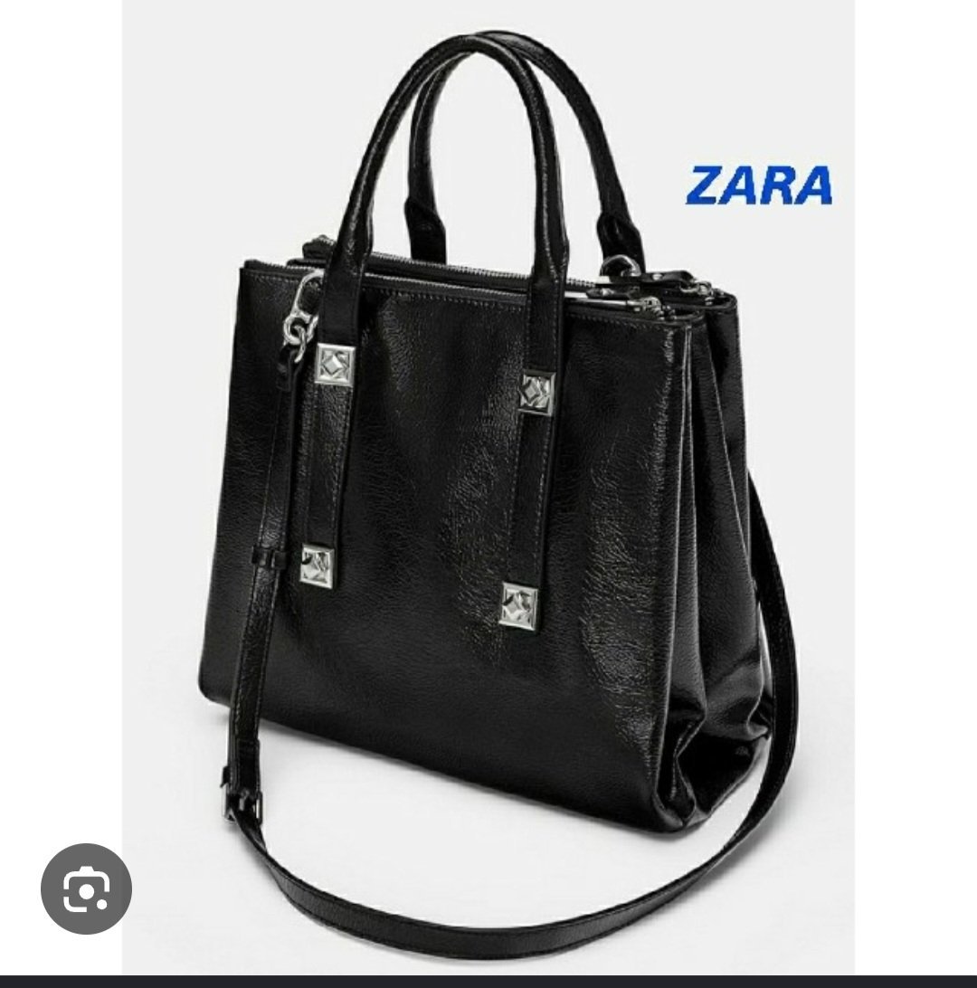 Subliiiiime ❤️❤️❤️❤️❤️sac 2en1 à main et à bandoulière contient 4 compartiments à fermeture éclaire et design métallique de ZARA WOMAN comme  neuuf 
