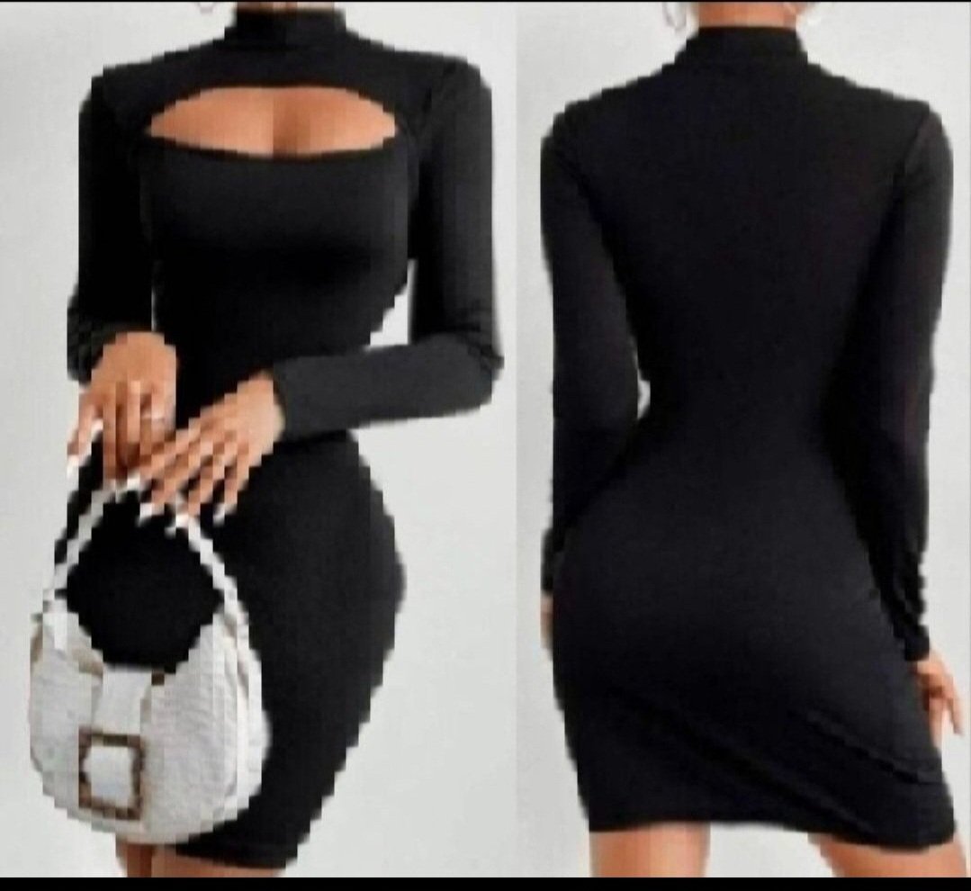 Subliiiiime ❤️❤️❤️❤️❤️robe noire moulante col montant et poitrine découpée nouvelle collection de SHEIN taille 40/42 neuve 