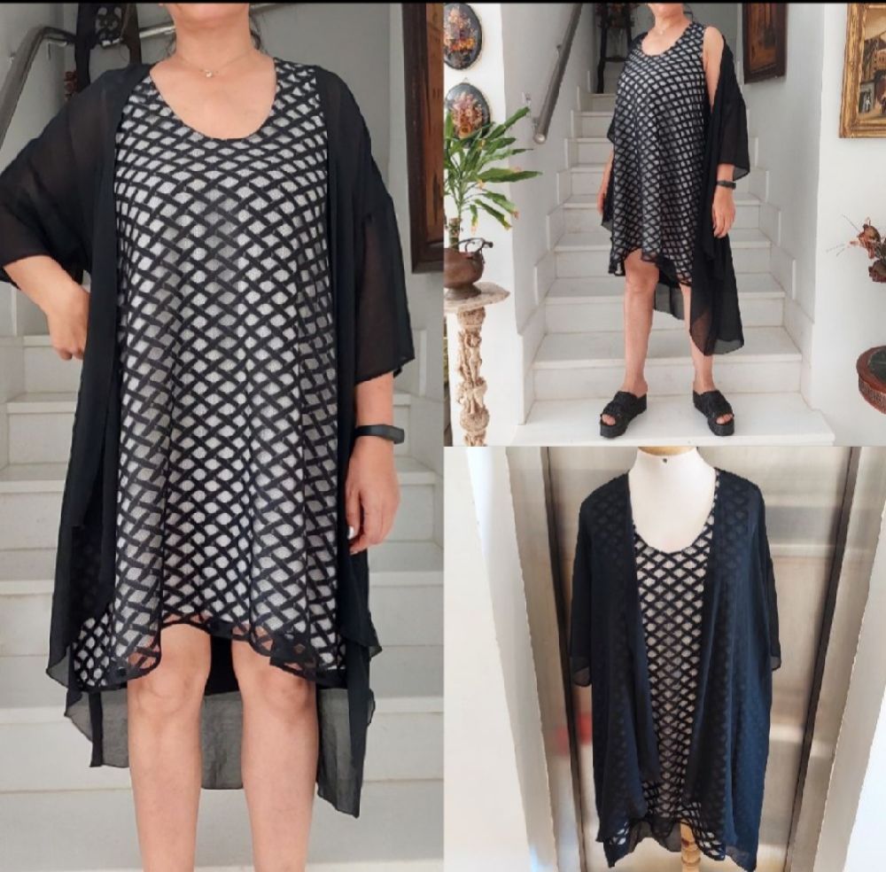 Subliiiiime ❤️ ❤️ ❤️ robe d AXARA avec son kimono collé à la robe très chic taille 38/40